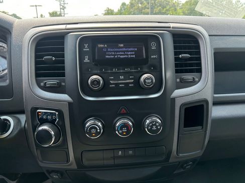 Used 2015 RAM 1500 Express RWD image 14