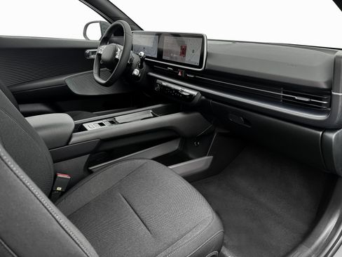 New 2025 Hyundai Ioniq 6 SE AWD/4WD image 15