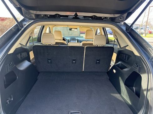 Used 2020 Ford Edge SEL image 12