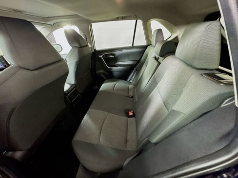 Used 2020 Toyota RAV4 XLE w/ Convenience Package image 21