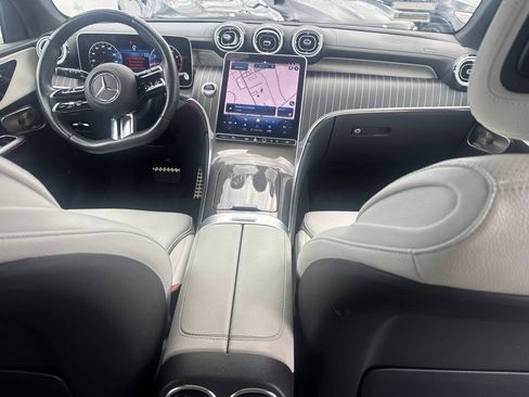 Used 2023 Mercedes-Benz GLC 300 image 8