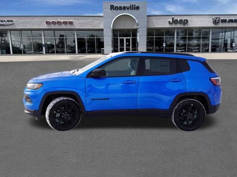 New 2026 Jeep Compass Altitude image 6