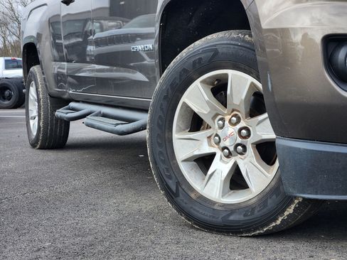 Used 2015 GMC Canyon SLE w/ SLE Convenience Package AWD/4WD image 12