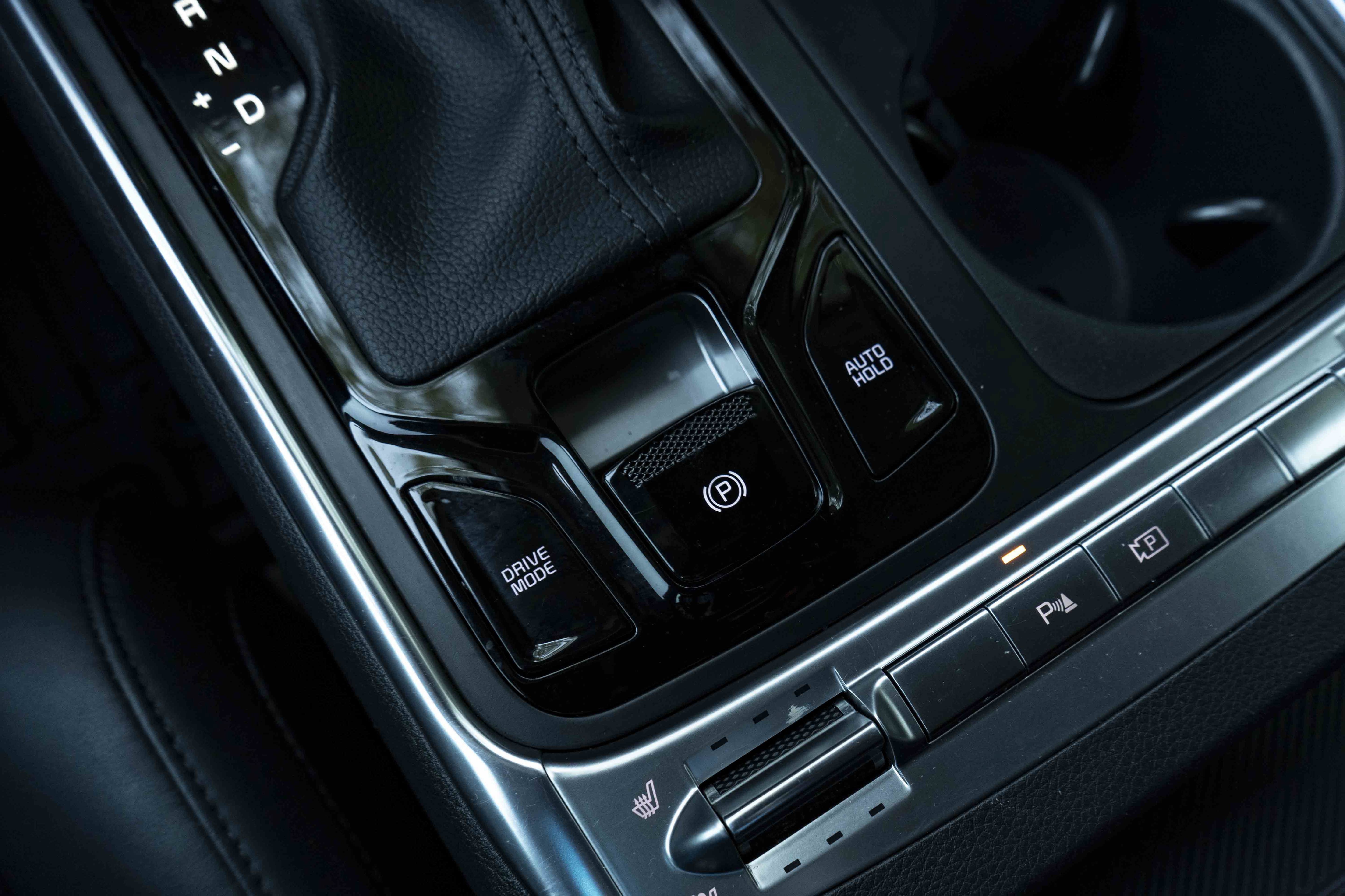 Used 2026 Kia Carnival SX w/ SX Dark Edition Package FWD image 30