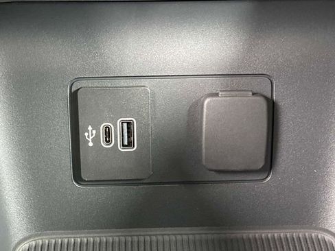 New 2026 Ford Explorer Active image 19