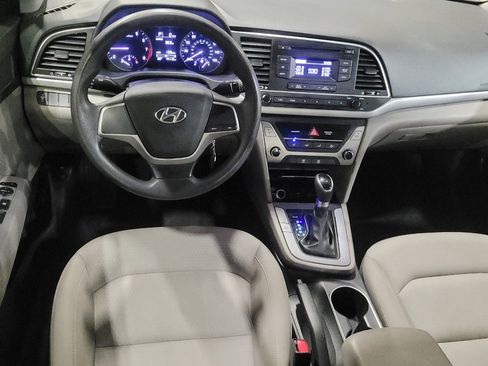 Used 2017 Hyundai Elantra SE w/ Cargo Package image 22