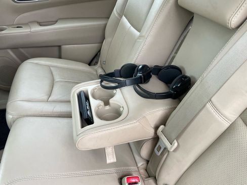 Used 2014 Nissan Pathfinder Platinum w/ Platinum Premium Package image 17