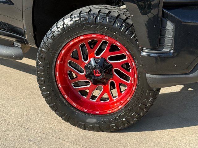 Used 2020 Chevrolet Silverado 1500 LT Trail Boss w/ Midnight Edition AWD/4WD image 5