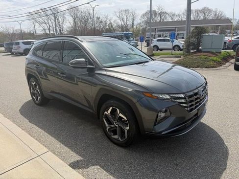 Certified 2024 Hyundai Tucson Limited AWD/4WD image 12