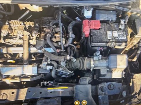 Used 2020 Nissan Versa S image 17