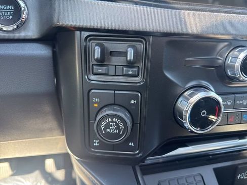 New 2026 Ford F350 Platinum w/ Tremor Off-Road Package image 44