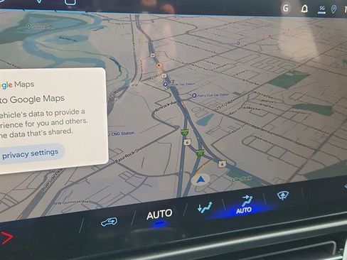 New 2026 Chevrolet Equinox EV LT image 15