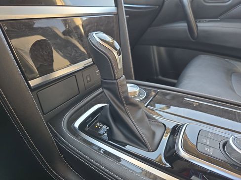 Used 2024 INFINITI QX80 Luxe image 28