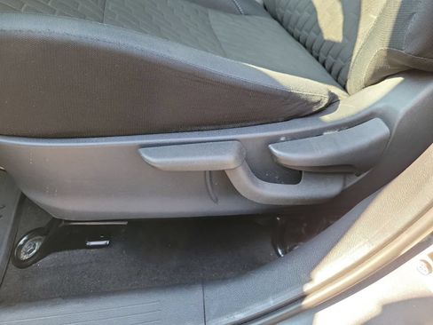 Used 2022 Nissan Kicks SV FWD image 20