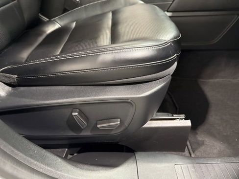 Used 2024 Ford Escape Platinum image 31