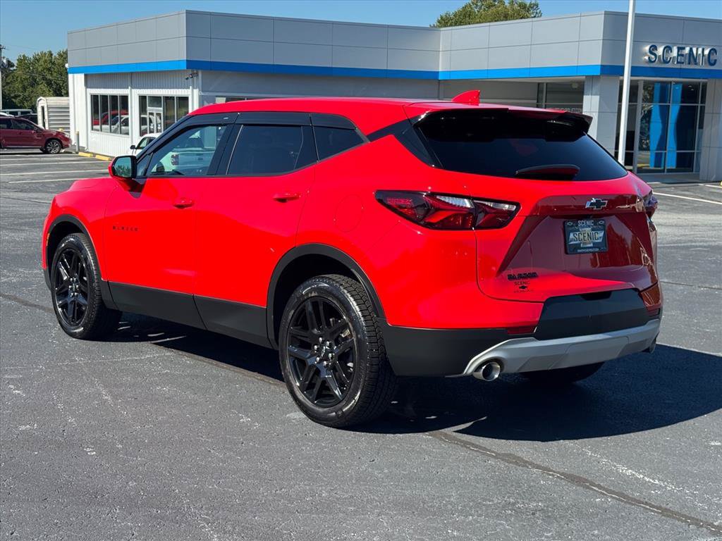 Used 2021 Chevrolet Blazer LT w/ LPO, Black Accent Package FWD image 5