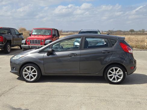 Used 2019 Ford Fiesta SE w/ Equipment Group 201A image 6
