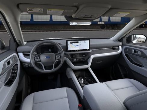 New 2026 Ford Explorer Platinum w/ LUX Leather Package AWD/4WD image 10