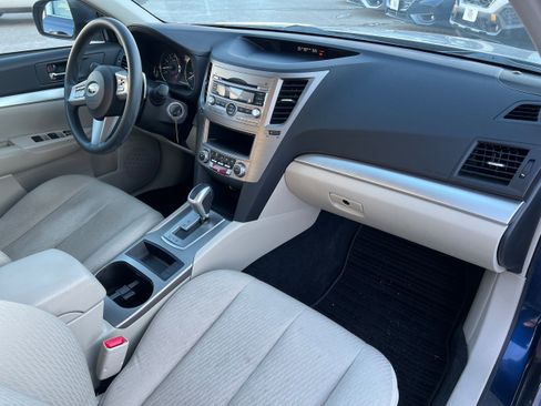 Used 2011 Subaru Legacy 2.5i image 12