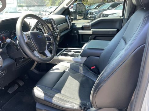 Used 2017 Ford F250 Lariat w/ Chrome Package AWD/4WD image 9