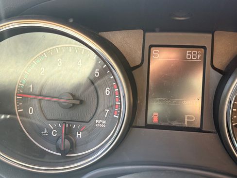 Used 2011 Jeep Grand Cherokee Overland AWD/4WD image 11