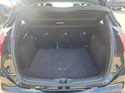 Used 2023 Nissan Kicks SR w/ SR Premium Package FWD image 14