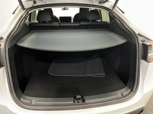 Used 2023 Tesla Model Y Long Range image 19