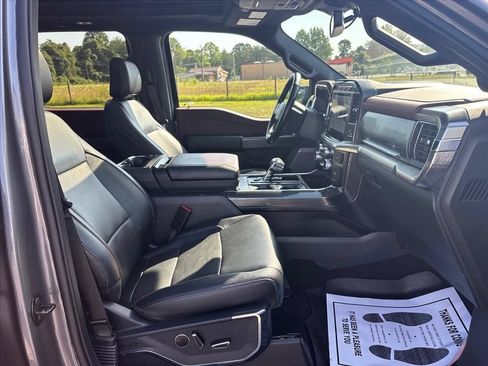 Used 2022 Ford F150 Lariat w/ Equipment Group 502A High AWD/4WD image 12