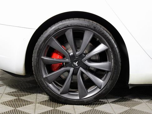 Used 2020 Tesla Model 3 Performance image 36