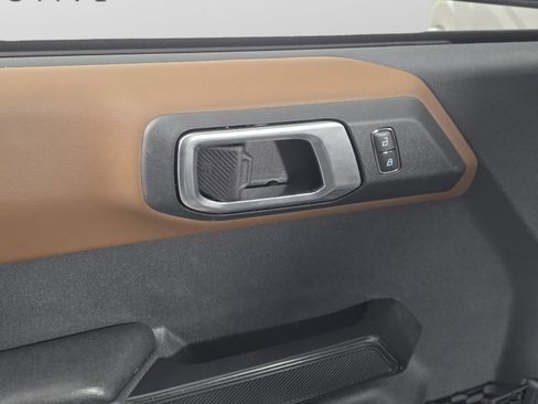 Used 2024 Ford Bronco Outer Banks image 28