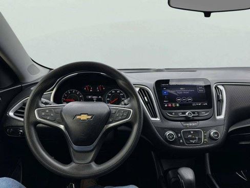 Used 2022 Chevrolet Malibu LS w/ LPO, Convenience Package 2 FWD image 30