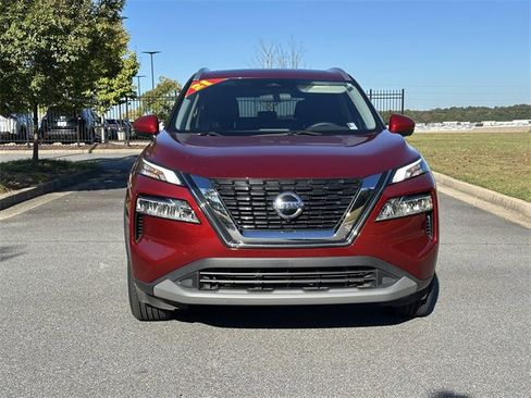 Used 2021 Nissan Rogue SV w/ Premium Package image 2