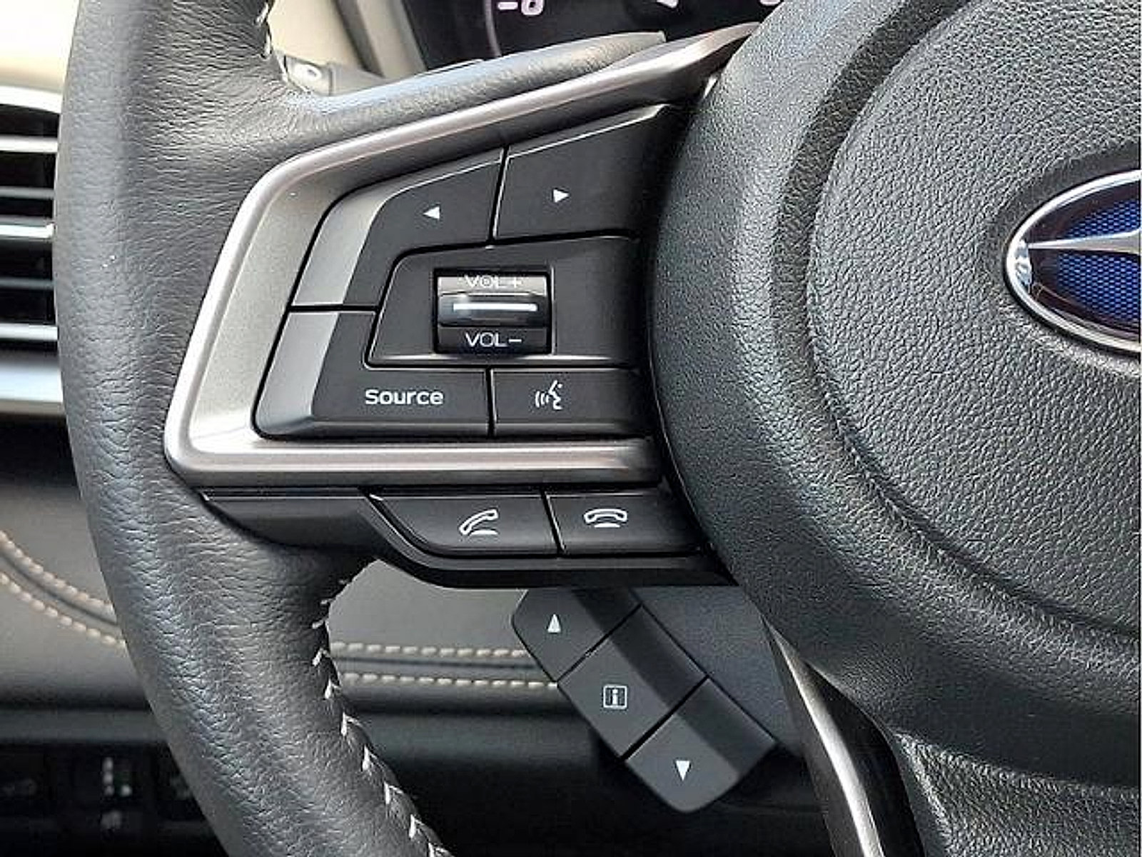 Used 2020 Subaru Outback Limited AWD/4WD image 24