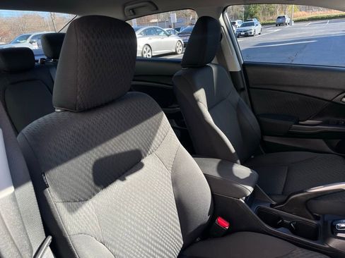 Used 2014 Honda Civic LX image 31