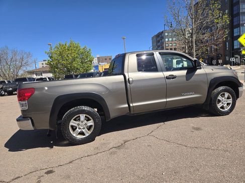 Used 2011 Toyota Tundra 4x4 Double Cab w/ Tow Pkg image 11