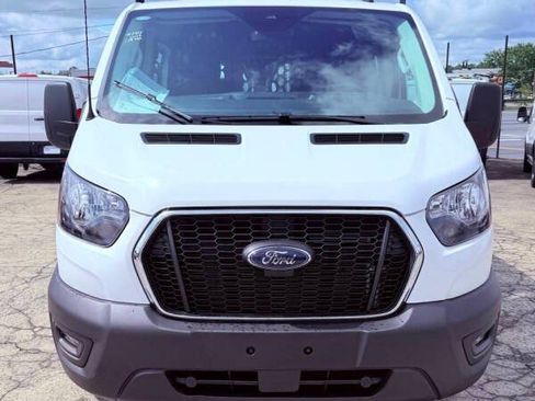 Used 2025 Ford Transit 250 Low Roof w/ Exterior Upgrade Package RWD image 3