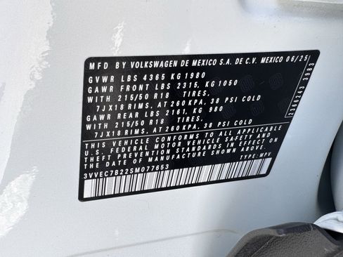 Used 2025 Volkswagen Taos SE FWD image 39