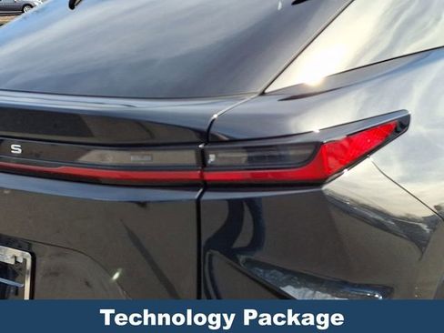 Used 2024 Lexus RZ 450e Premium w/ Technology Package image 9