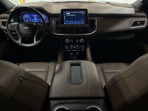 Used 2024 Chevrolet Suburban High Country w/ Premium Package AWD/4WD image 10
