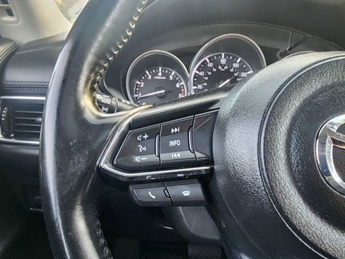 Used 2018 MAZDA CX-5 Touring w/ Preferred Equipment Package FWD image 40