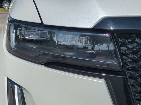 Used 2023 Cadillac Escalade Sport image 10