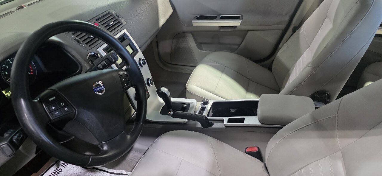 Used 2010 Volvo S40 2.4i FWD image 7