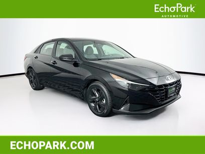 Used 2022 Hyundai Elantra SEL w/ Cargo Package