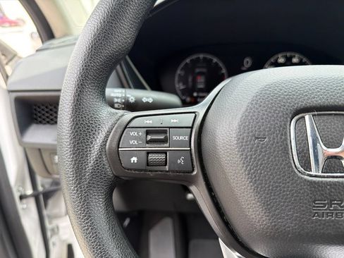 Used 2024 Honda CR-V EX image 16