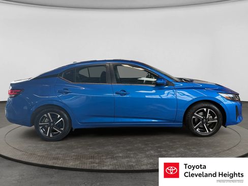 Used 2025 Nissan Sentra SV FWD image 4