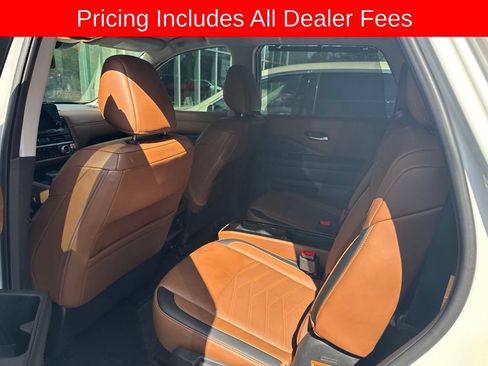 Certified 2024 Nissan Pathfinder Platinum FWD image 13