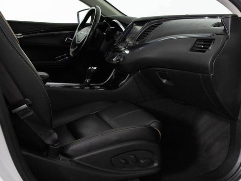 Used 2017 Chevrolet Impala Premier w/ Enhanced Convenience Package image 39