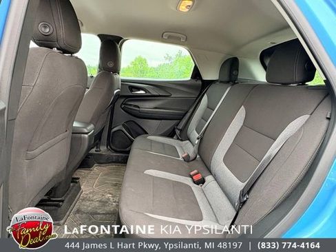 Used 2025 Chevrolet TrailBlazer LS FWD image 10