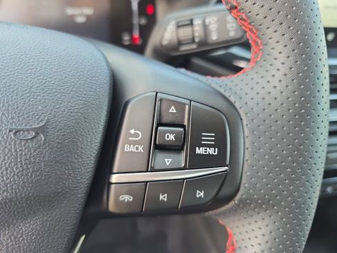 Used 2024 Ford Escape ST-Line w/ Tech Pack #1 AWD/4WD image 18
