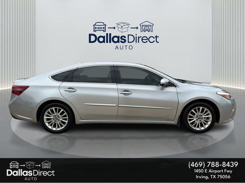 Used 2018 Toyota Avalon Limited image 5